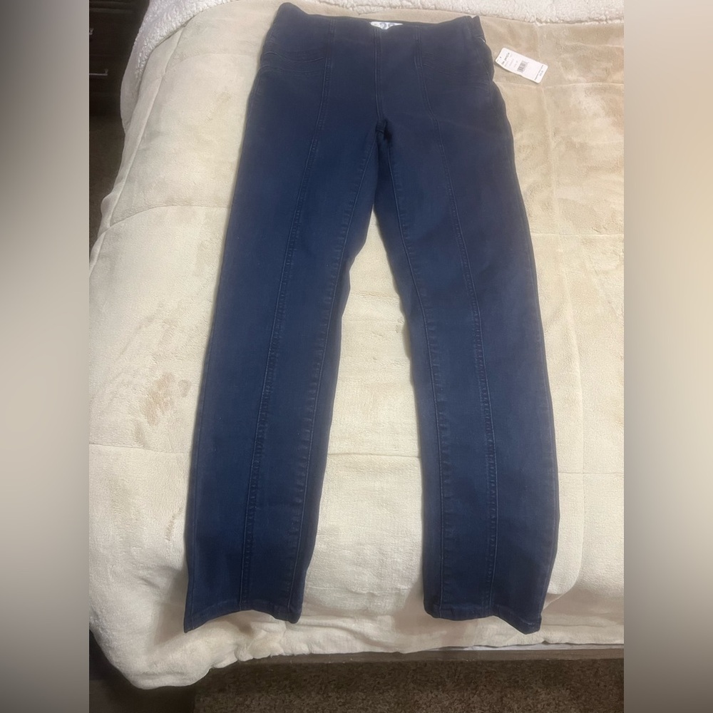 We the Free jean jeggings, size 28, measurements shown in pics
